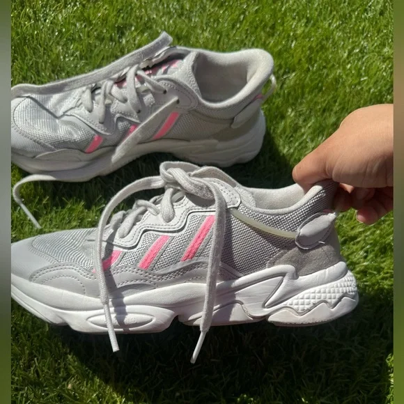 ADIDAS originals ozweego Gray and Pink Athletic Shoes - Picture 3 of 9